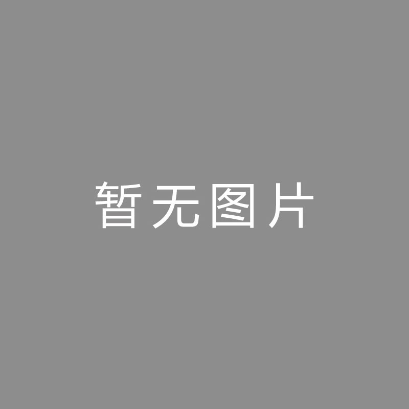 🏆直直直直詹俊：两个字形容曼联是混乱，阿莫林还要坚持踢三中卫体系吗？